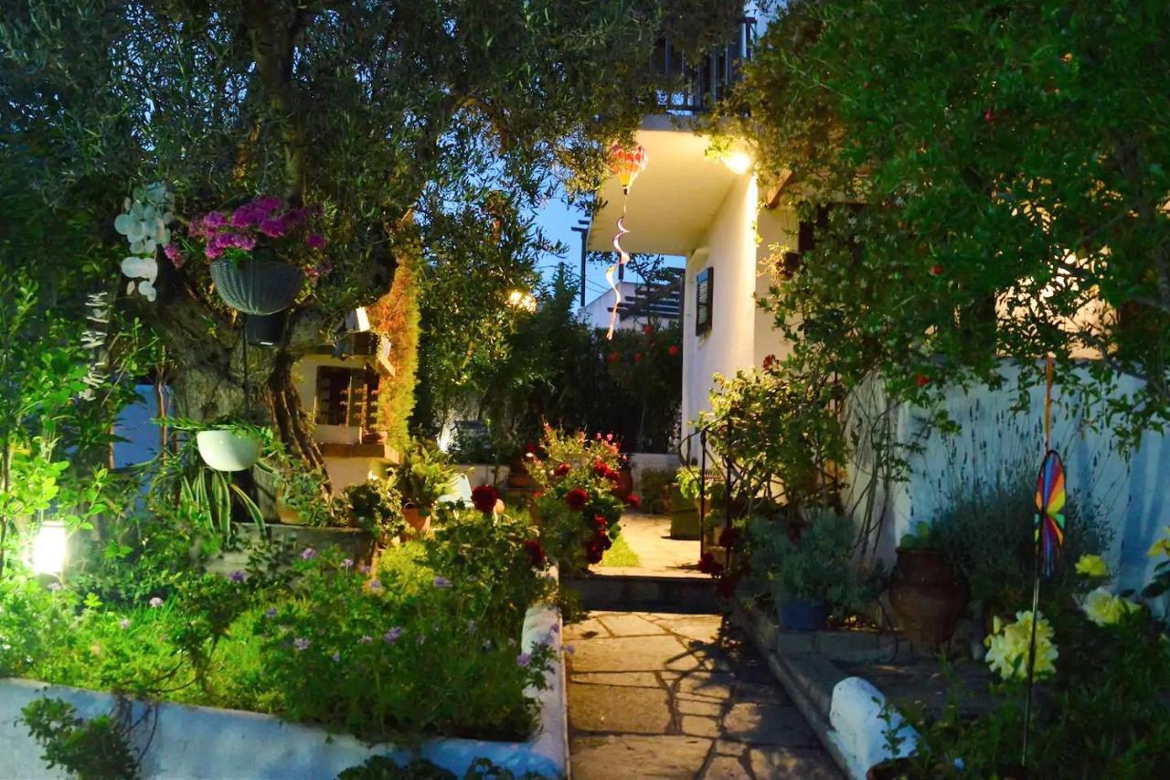 Вилла Sonia'S House With Garden Геракини Экстерьер фото