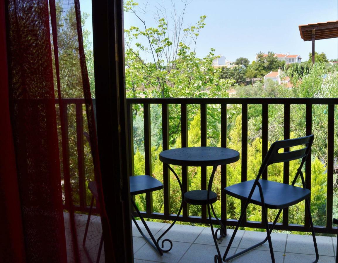 Вилла Sonia'S House With Garden Геракини Экстерьер фото